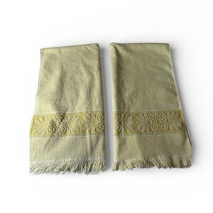 Vintage 70s Cannon Monticello Santa Cruz Bath Towels Yellow Set Of 2